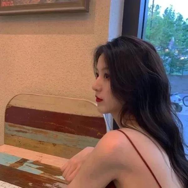 禁足少女罗曼史